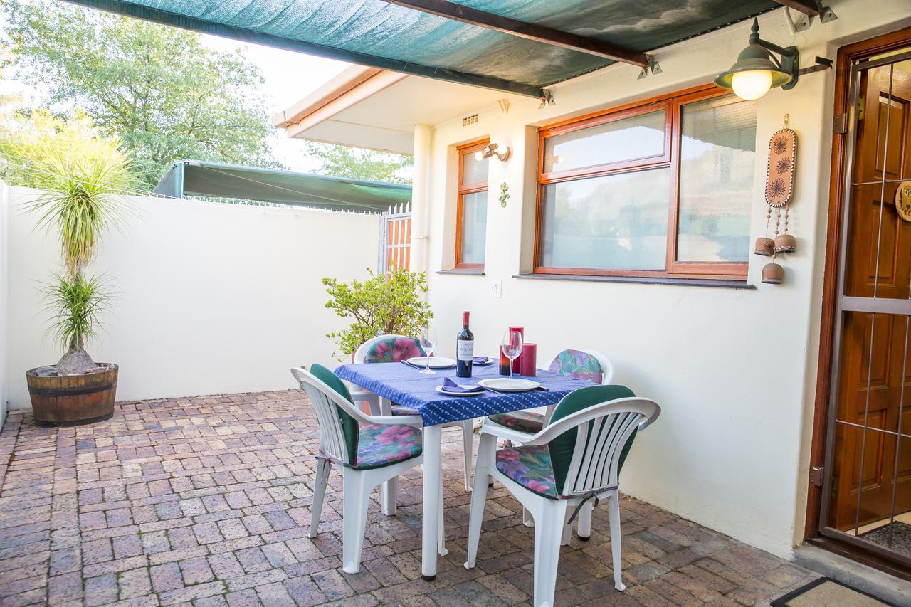 Eikepark Self Catering Apartment Stellenbosch Exterior photo