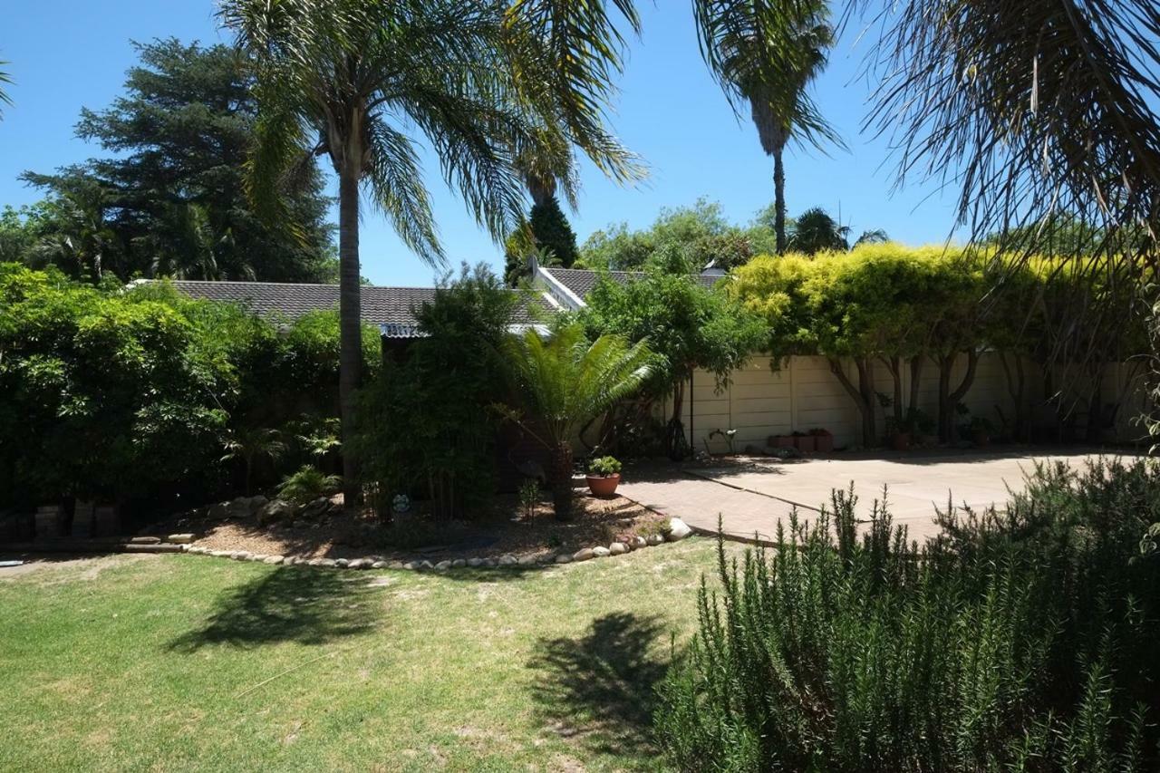 Eikepark Self Catering Apartment Stellenbosch Exterior photo